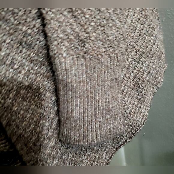 American Eagle Outfitter brown light knit long sleeve Cardigan size small - Picture 4 of 13